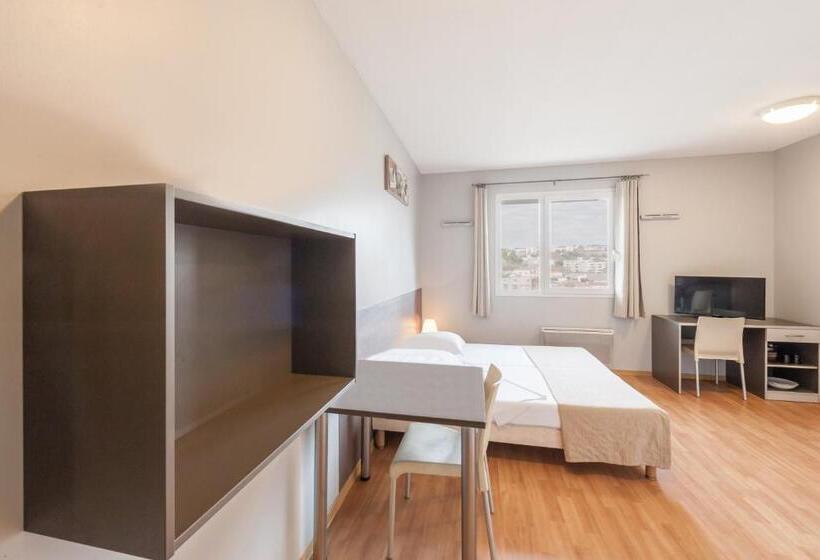Студио Comfort, City Residence Marseille