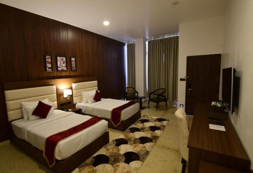 اتاق سوپریور با چشم‌انداز باغ, Park Regis Goa