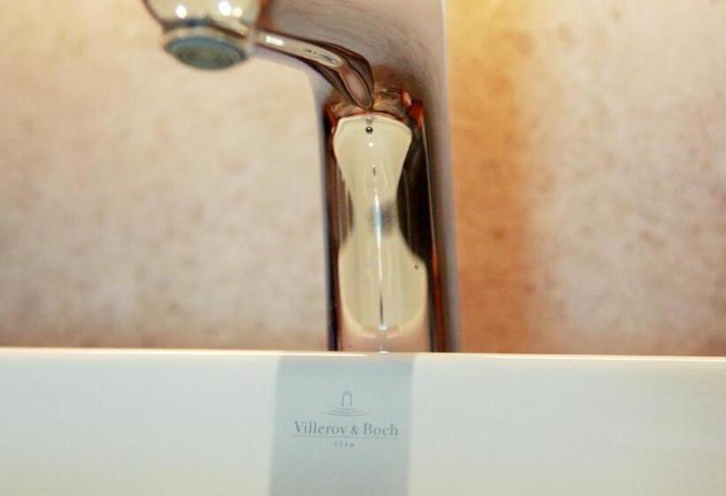 Люкс, Fraser Suites Dalian