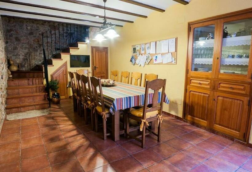 خانه 4 خوابه, Casa Rural Rosa