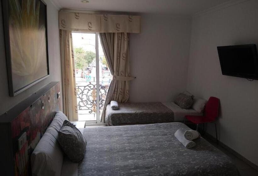 Habitación Deluxe, Lagunillas St