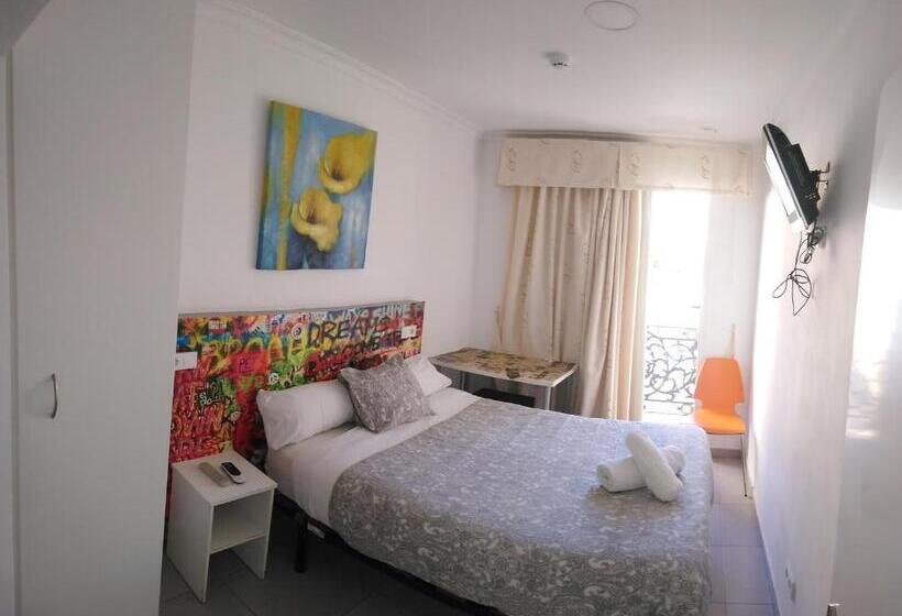 Habitación Deluxe, Lagunillas St