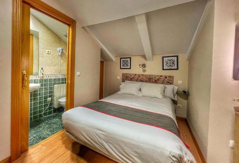 غرفة قياسية, Hostal La Colmena