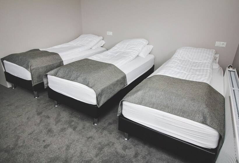 اتاق استاندارد سه نفره, Bella Apartments & Rooms