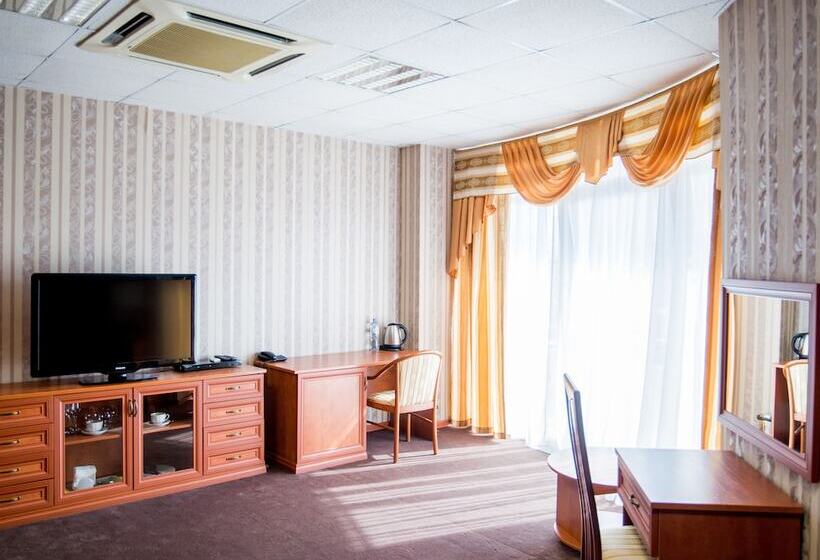 Полулюкс с Балконом, Profit