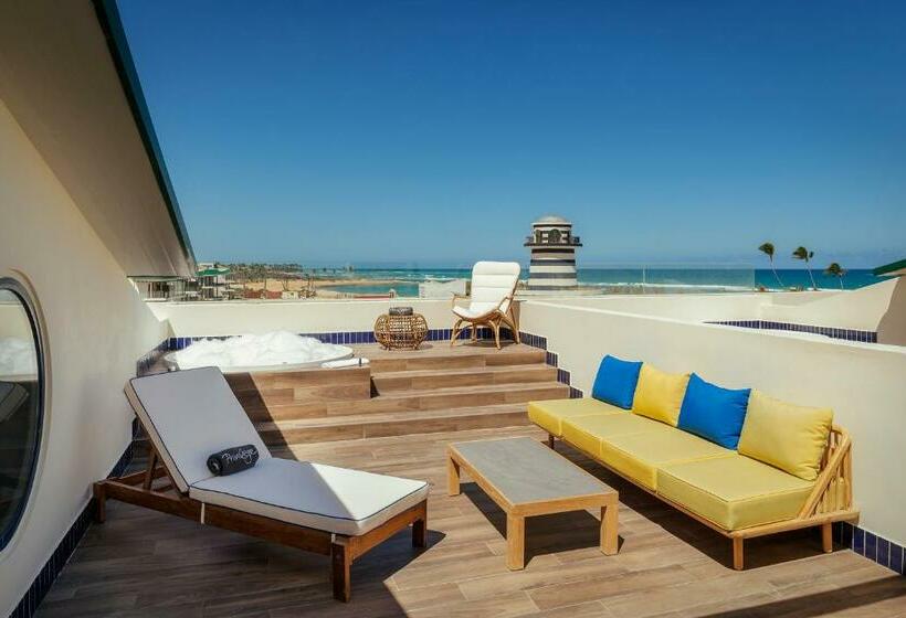 سوئیت جونیور با تراس, Ocean El Faro Resort - All Inclusive