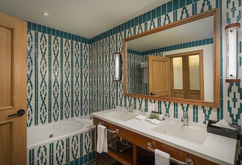 سوییت جونیور با چشم‌انداز استخر, Ocean El Faro Resort - All Inclusive