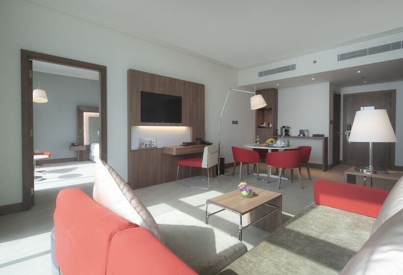 سوییت سوپریور با چشم‌انداز دریا, Novotel Jazan