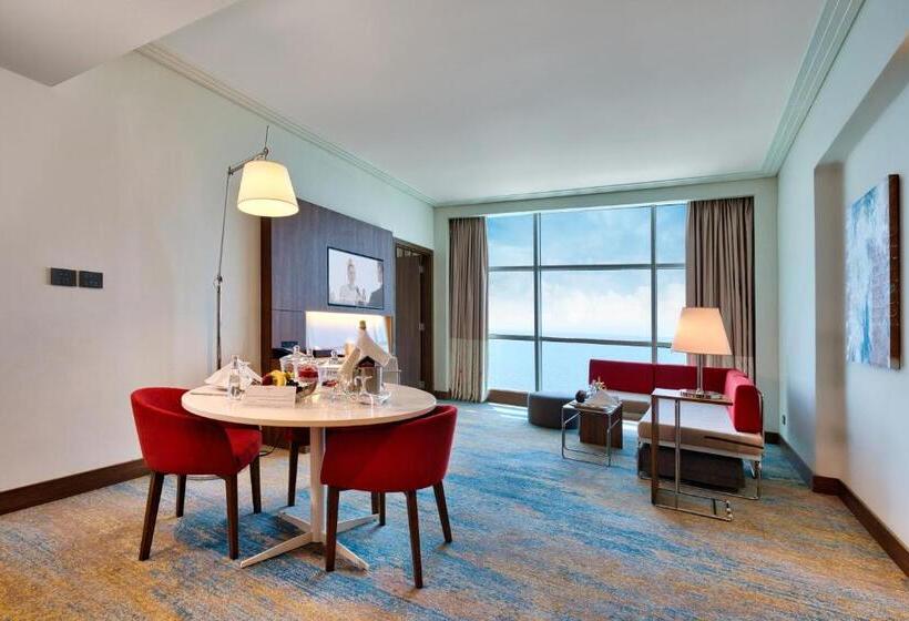 جناح سوبيريور مطل على المسبح, Novotel Jazan