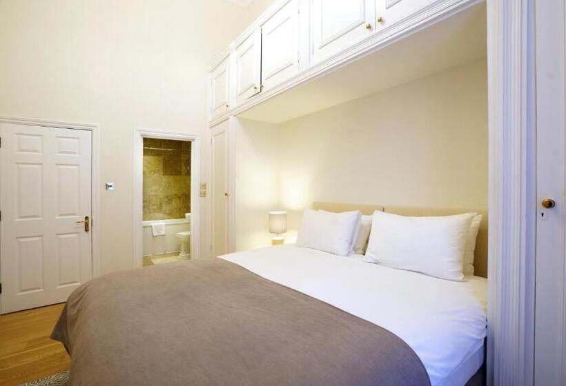 Апартаменты Deluxe 3 Спальни, Queensgate Court