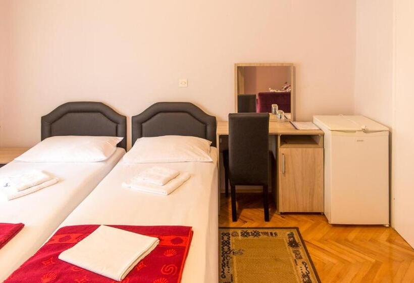 اتاق استاندارد, Guest House Blue Coast