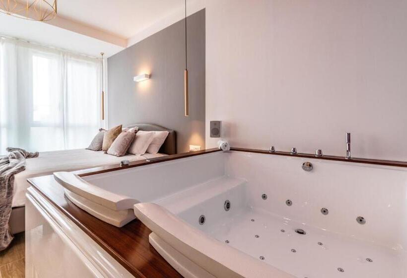 سوئیت با تخت بزرگ, 4 Star Suite Spa   Self Check In
