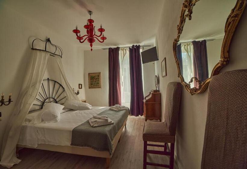 اتاق استاندارد, B&b La Loggia Del Castello