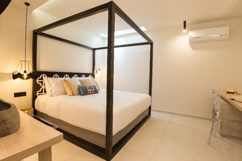 Люкс Повышенной Комфортности, Cressa Suites   Adults Only