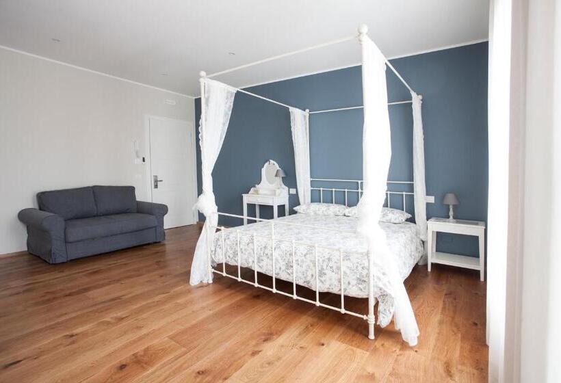 استودیوی استاندارد, Le Dimore Del Borgo