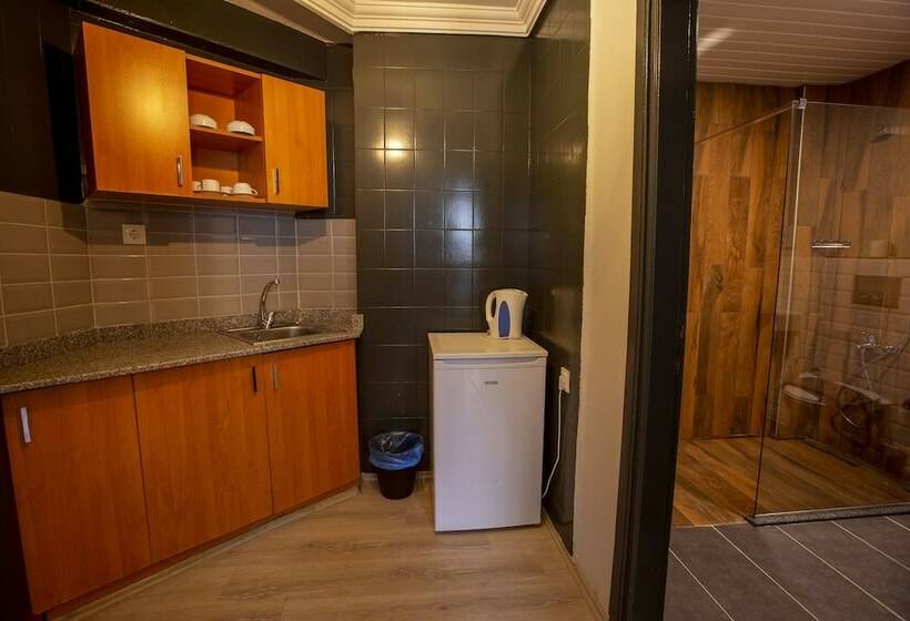 Люкс, Hma Hotel & Suites