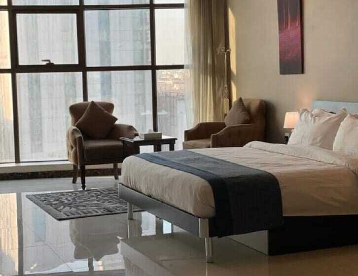 스탠다드 스튜디오, Remaz Suites