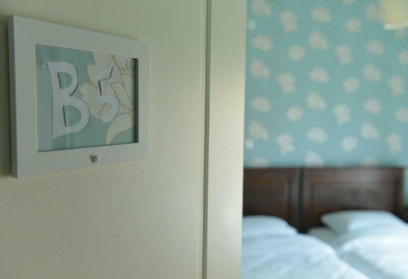 Номер Стандарт, Guesthouse Vissinokipos   Biker Friendly   Motorrad