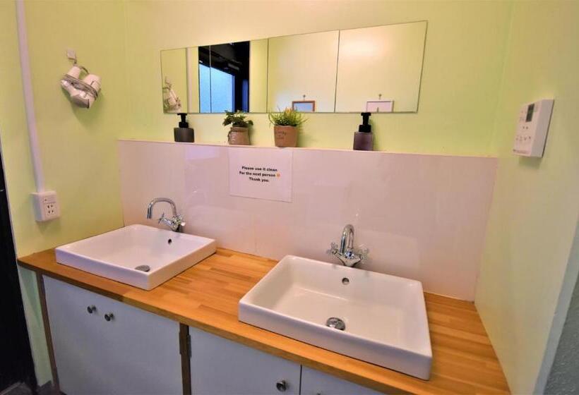 공동 객실, Hakone Guesthouse Gaku