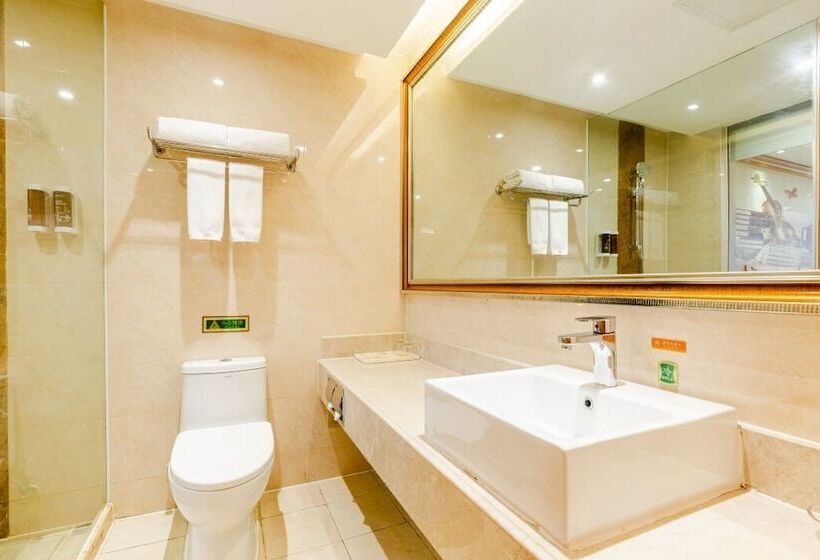 Номер Superior, Vienna Hotel   Beijing Road