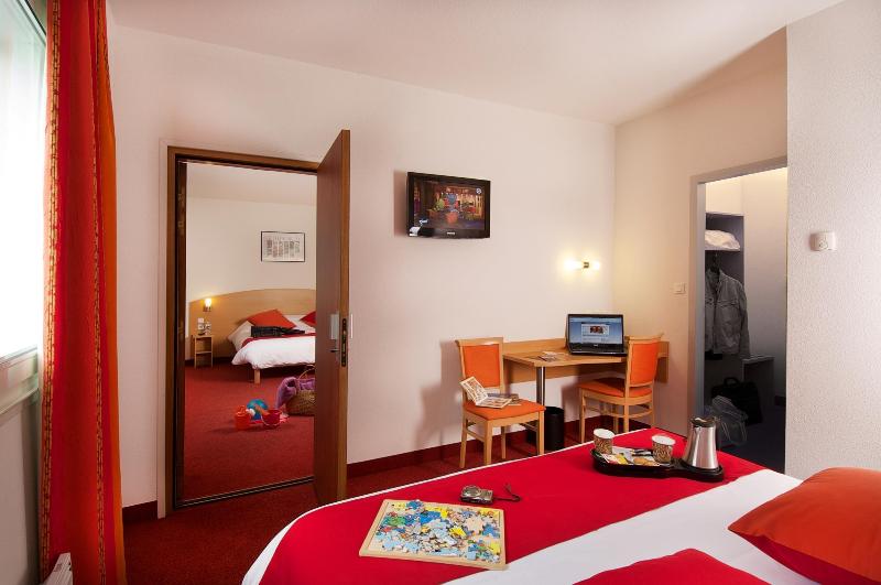 带大床的套房, Holiday Inn Express & Suites   Merrillville, An Ihg