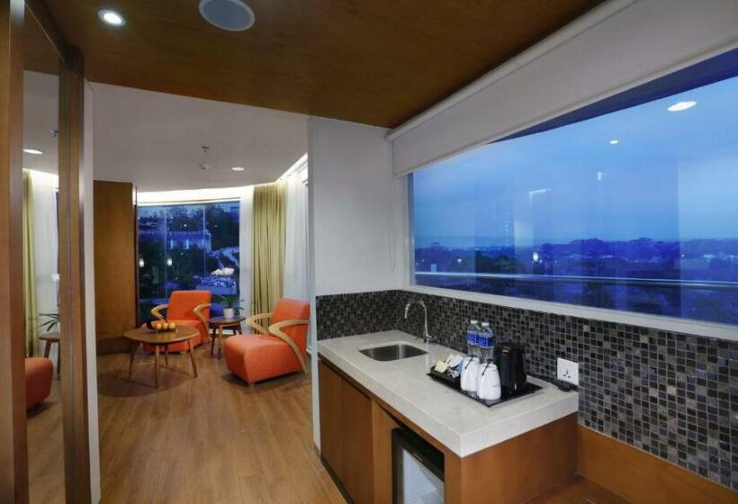Люкс, The Alana Hotel And Conference Sentul City By Aston