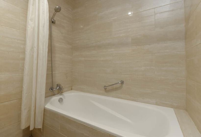 스탠다드 룸, Reddoorz Plus Near Pantai Losari
