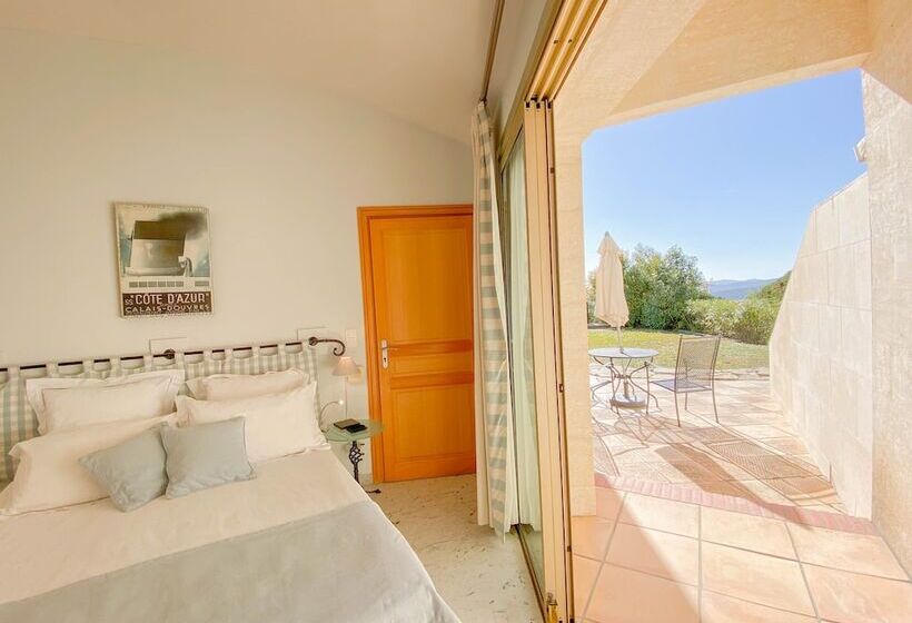 Номер Стандарт, Villa St Maxime