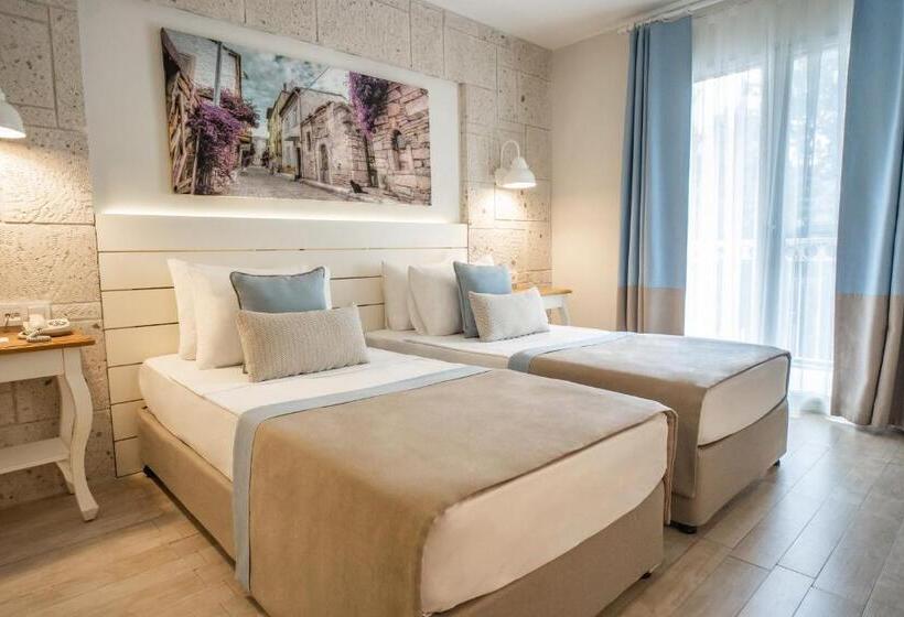 اتاق استاندارد با چشم‌انداز باغ, Mark Warner Phokaia Beach Resort