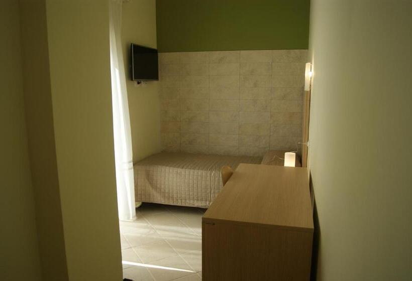Одноместный Номер с Террасой, Guest House Golfo Xifonio