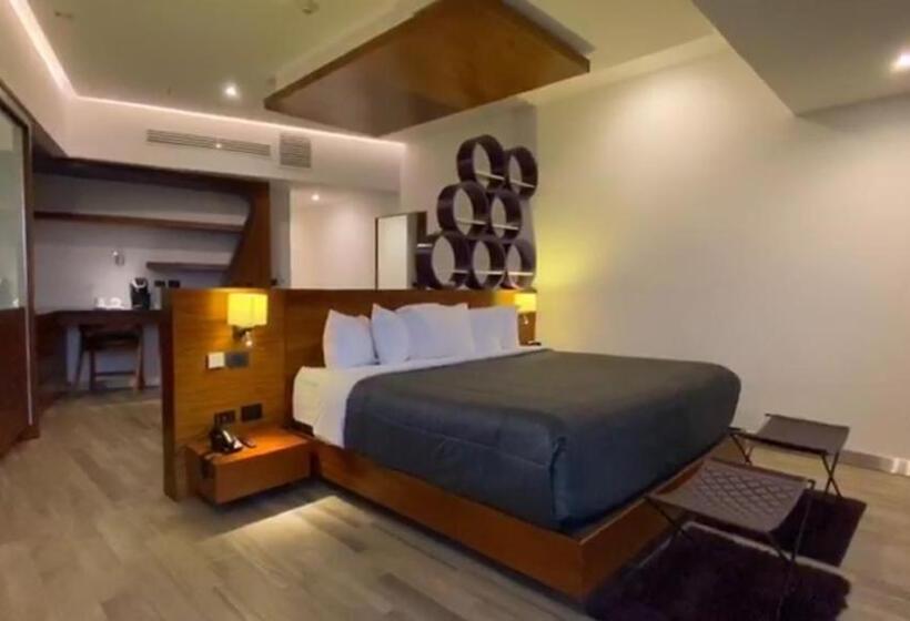 디럭스 스위트, Sonata Hotel Puebla Angelópolis Distrito Sonata