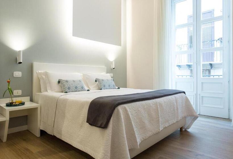 اتاق لوکس با بالکن, Bellaroto Suite & Spa