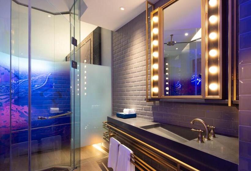 스탠다드 룸 킹사이즈 침대, Indigo Phuket Patong, An Ihg
