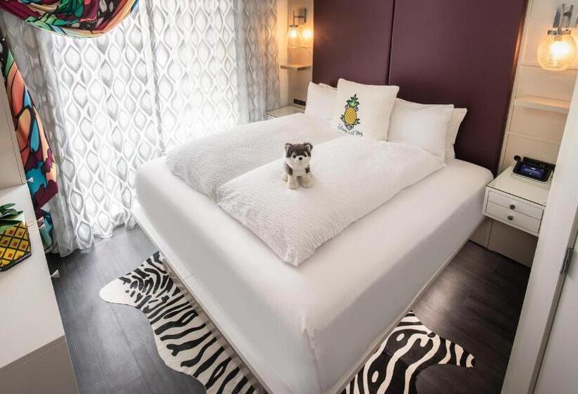 스탠다드 룸 킹사이즈 침대, Staypineapple, An Artful Hotel, Midtown New York