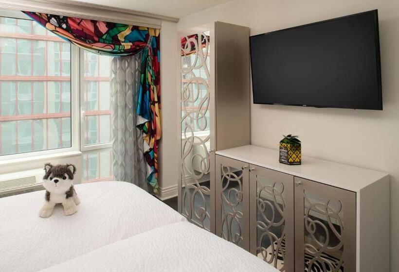장애인을 위한 킹사이즈 침대 스탠다드 룸, Staypineapple, An Artful Hotel, Midtown New York
