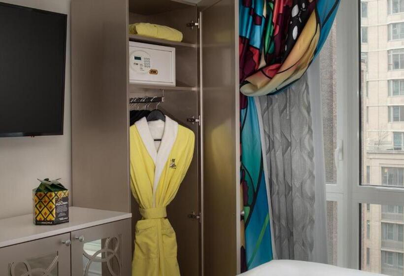 스탠다드 테라스 룸, Staypineapple, An Artful Hotel, Midtown New York