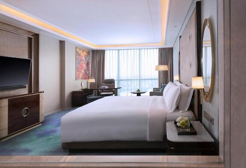 Номер Классика Кровать Кинг, Intercontinental Hotels Jakarta Pondok Indah, An Ihg
