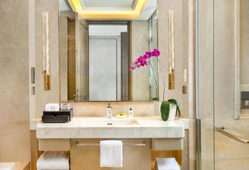 Номер Премиум, Intercontinental Hotels Jakarta Pondok Indah, An Ihg
