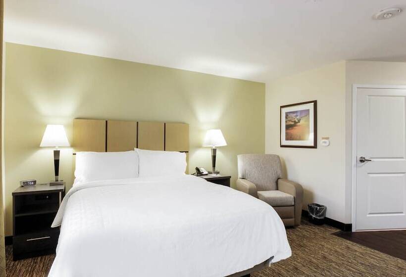 Люкс Адаптированный для Инвалидов, Candlewood Suites   Brighton, An Ihg