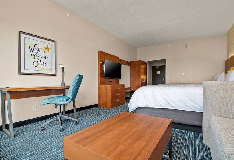 Люкс, Holiday Inn Express & Suites Orlando  Lake Buena Vista, An Ihg