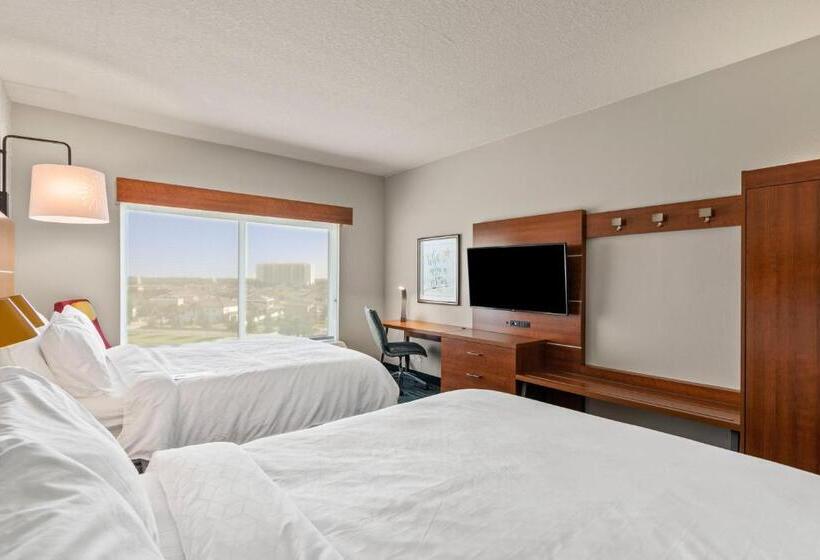 Номер Стандарт, Holiday Inn Express & Suites Orlando  Lake Buena Vista, An Ihg