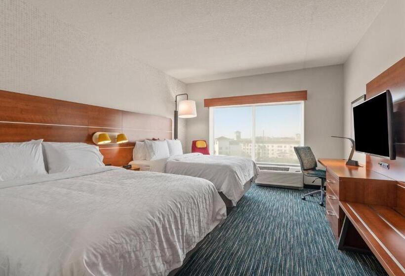 Номер Стандарт Адаптированный для Инвалидов, Holiday Inn Express & Suites Orlando  Lake Buena Vista, An Ihg