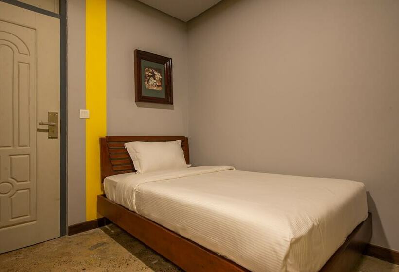 اتاق استاندارد یک تخته با سرویس بهداشتی مشترک, The Twizt   Lifestyle Hostel &