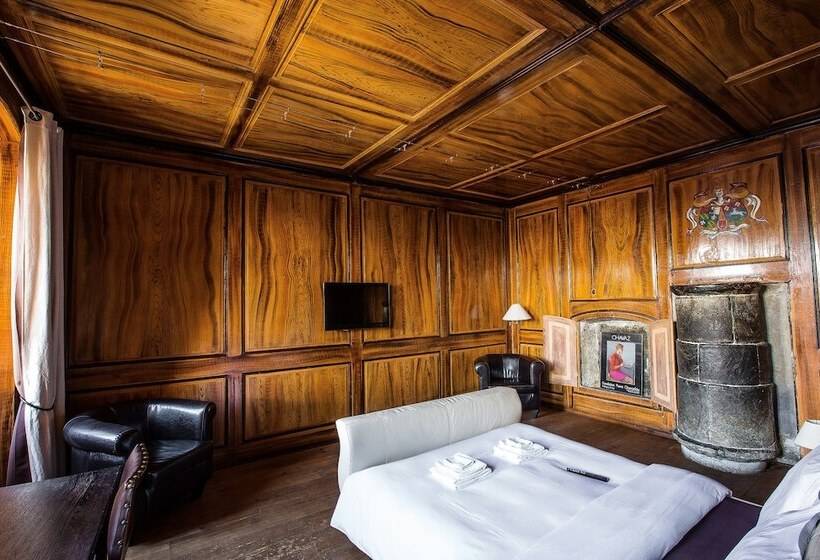 Люкс, La Grande Maison
