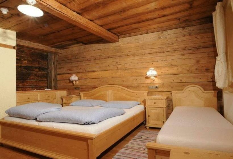 Номер Стандарт Трехместный, Glinzhof Mountain Natur Resort Agriturismo