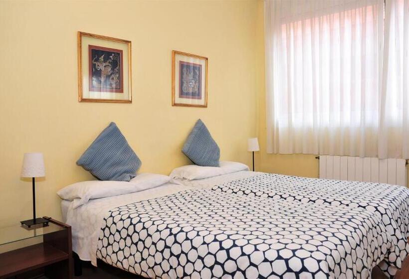 Номер Стандарт Совместная Ванная, Hostal Bejar