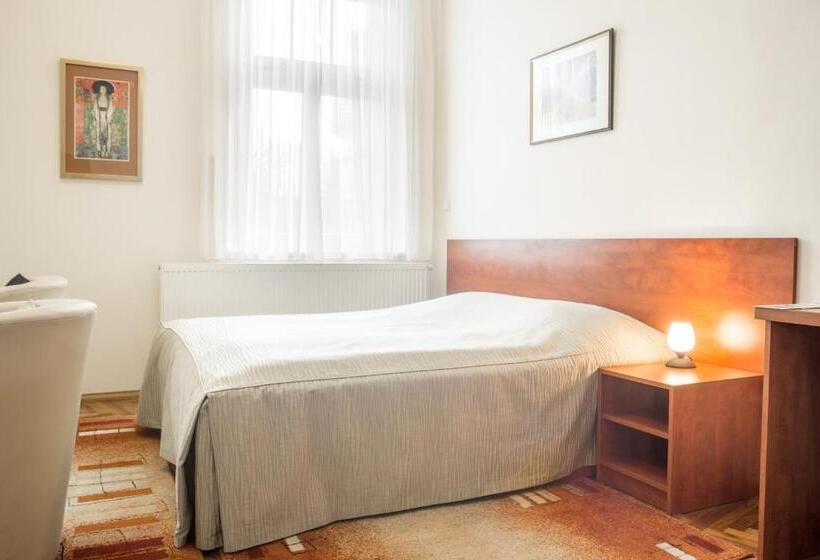 Номер Deluxe с Балконом, Villa A. Malka