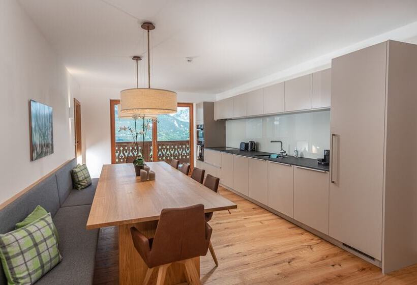 Апартаменты 4 Спальни, Skylodge Alpine Homes