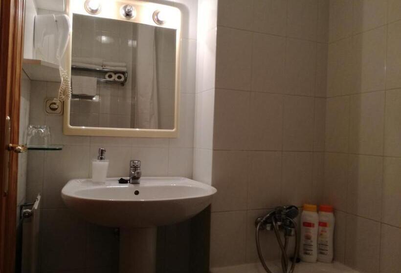 חדר סטנדרט, Hostal Pumar