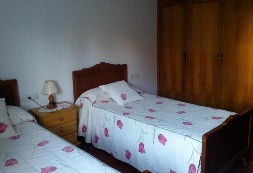 חדר סטנדרט חדר אמבטיה משותף, Hostal Pumar